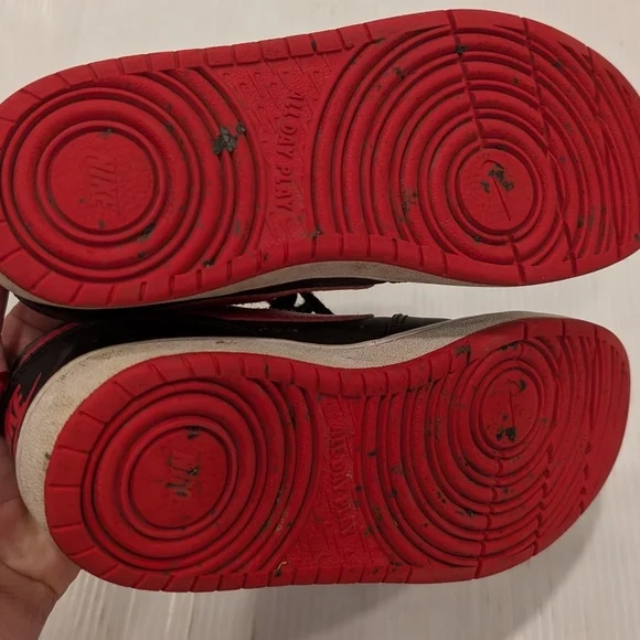 NIKE Court Borough Low 2 Black and Red Shoes Sneakers size 4.5 youth - Picture 11 of 12